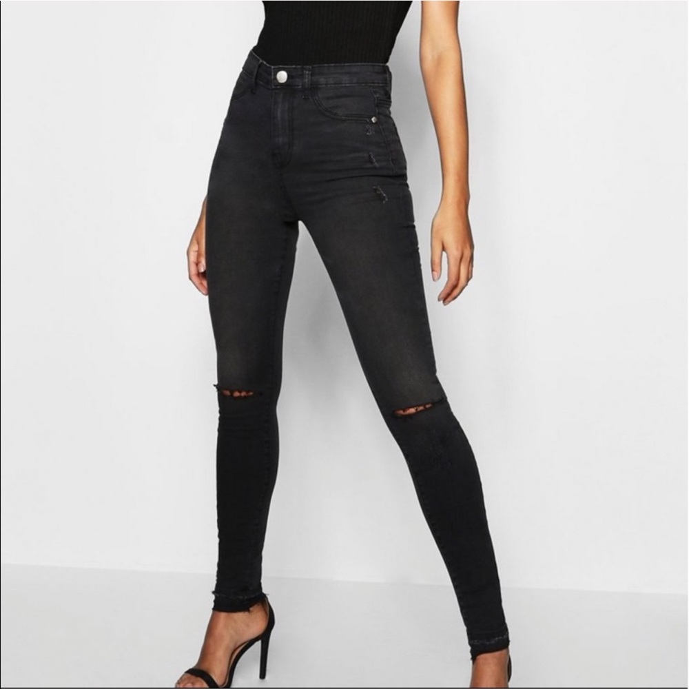 Boohoo - Tall Rip Knee Jegging